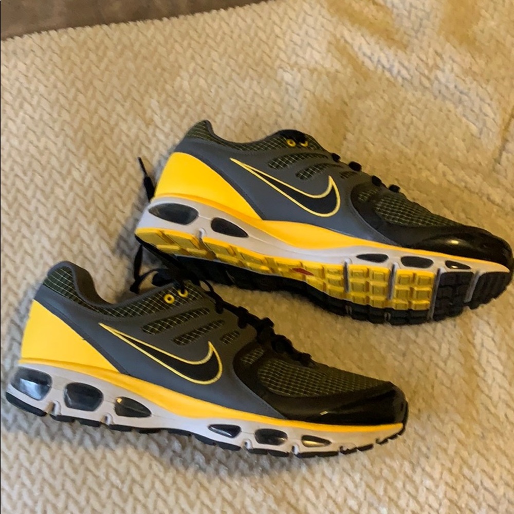 Men’s Brand new Nike’s